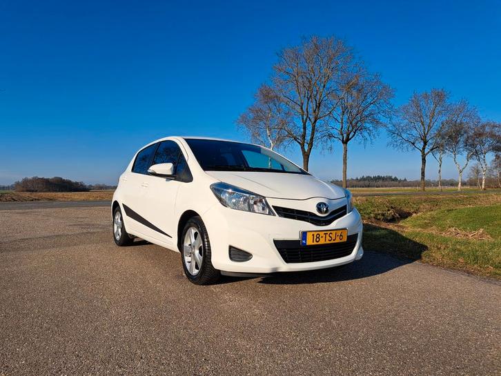 Toyota Yaris Wit 1.0 Vvt-i 5DR |2012|Airco|Bluetooth|Camera, Auto's, Toyota, Particulier, Benzine, A, Hatchback, Handgeschakeld