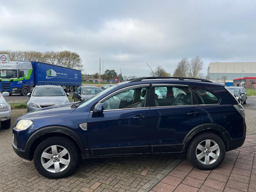 Chevrolet Captiva 2.4 Intro Edition - LPG g3 - Leer - Cruise, Auto's, Voorwielaandrijving, 136 pk, Gebruikt, Zwart
