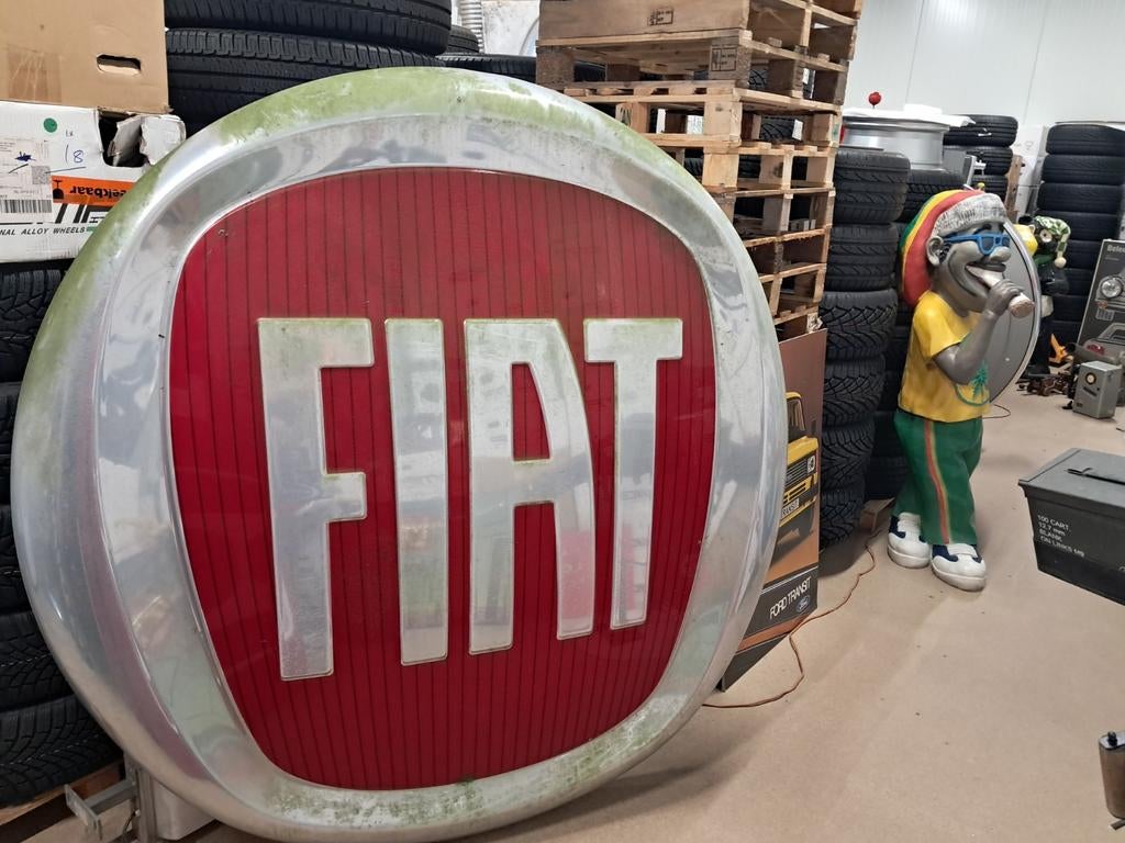 Fiat Logo lichtbakplaat 175cm in nette gebruikte staat., Ophalen, Reclamebord, Eu, Gebruikt