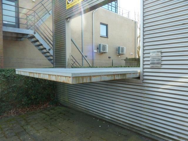 auto oprijbrug, Ophalen