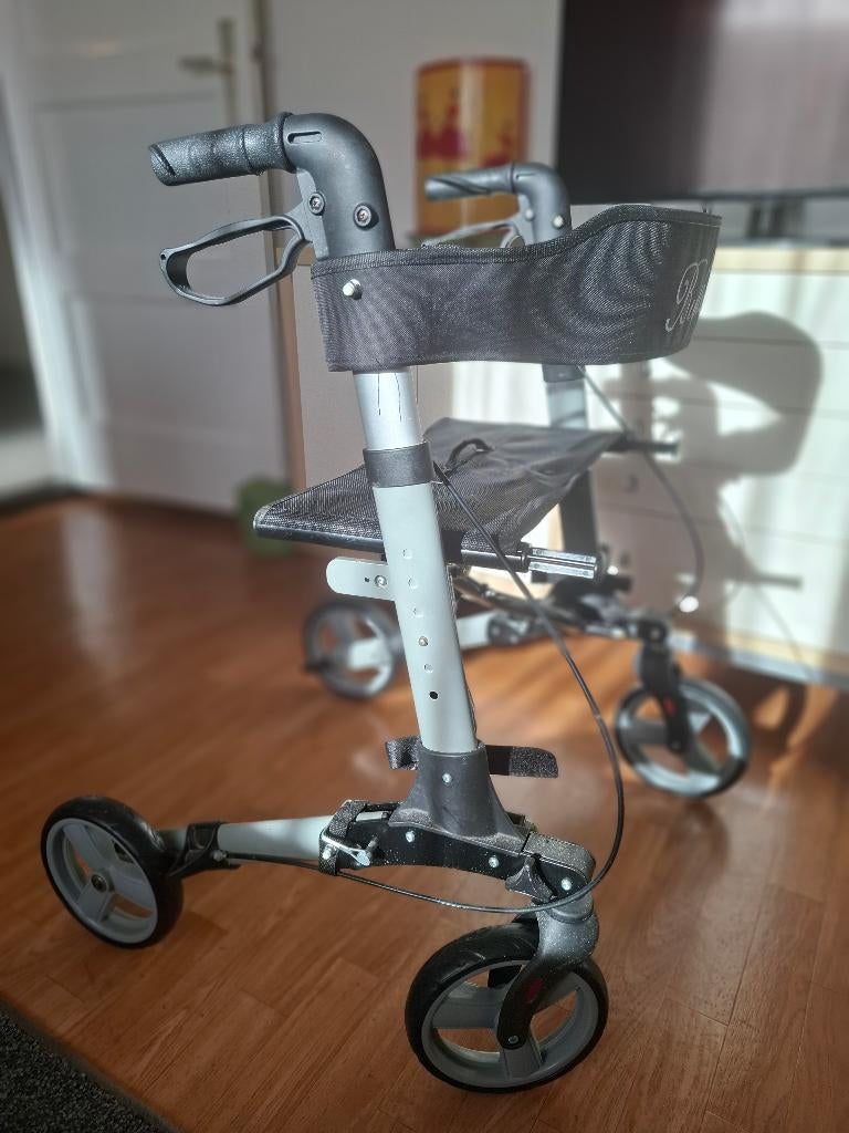 Rollator, Ophalen, Lichtgewicht, Zo goed als nieuw