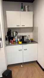 Klein keukenblokje op te halen voor vrijdag, Huis en Inrichting, Ophalen, Gebruikt, Wit, Enkelwandige keuken