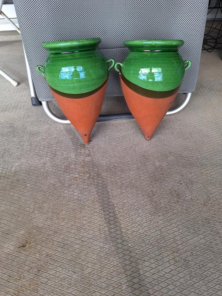 2 mooie Spaanse bloempotten voor aan de muur., Ophalen, Rond, Zo goed als nieuw, Aardewerk
