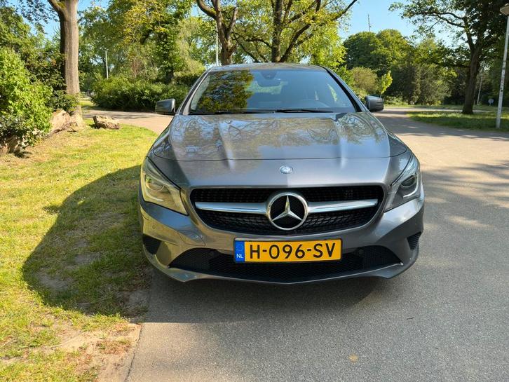 Mercedes-Benz CLA 200 1.6 115KW 7G-DCT (aut) 2015 Grijs, Auto's, Mercedes-Benz, Particulier, CLA, Benzine, B, Sedan, Automaat