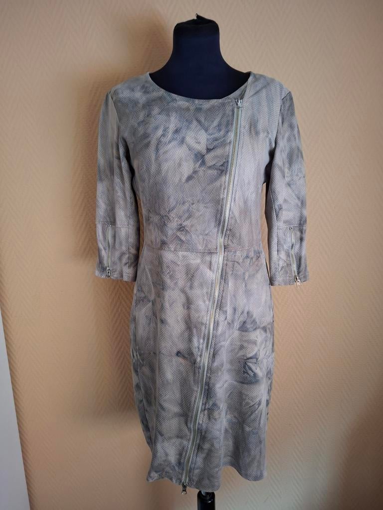 Prachtige Jurkje Creme de la Creme! maat S, Kleding | Dames, Beige, Ophalen of Verzenden, Zo goed als nieuw, Knielengte