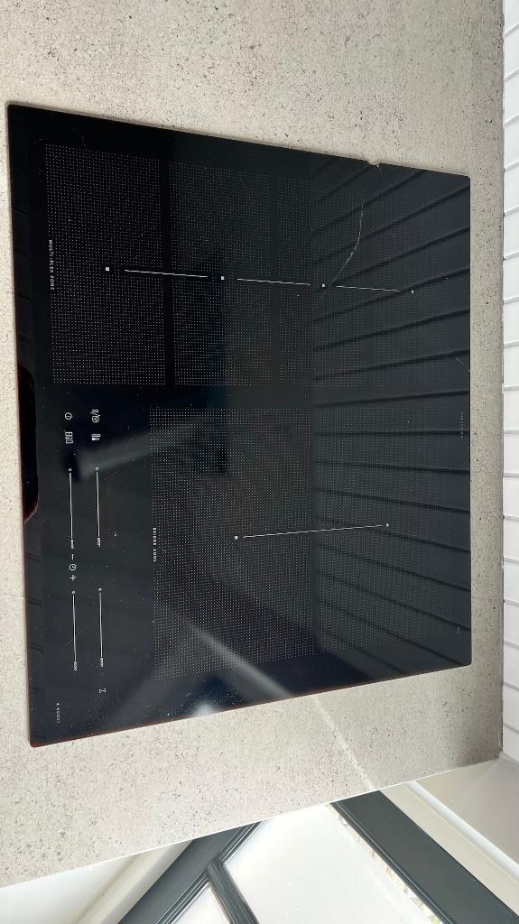 IKEA Inductie kookplaat met barst, Witgoed en Apparatuur, Kookplaten, Ophalen, Nieuw, Inbouw, Inductie