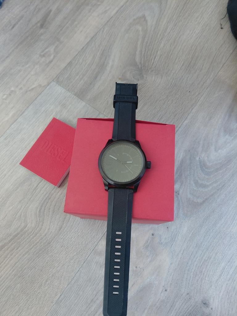 Diesel horloge - Zo goed als nieuw, Sieraden, Tassen en Uiterlijk, Horloges | Heren, Ophalen of Verzenden