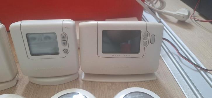 HONEYWELL CHRONOTHERM WIRELESS THERMOSTAAT!!, Doe-het-zelf en Verbouw, Overige Doe-het-zelf en Verbouw, Ophalen of Verzenden