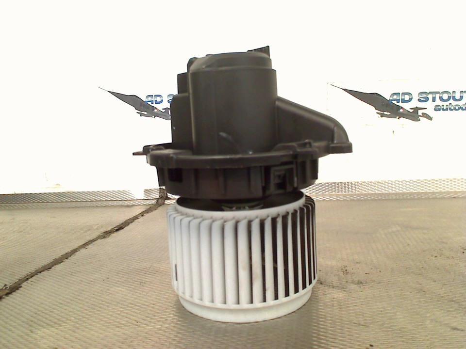 Kachel Ventilatormotor Nissan Micra (K14) 2018 mr1162435590, Auto-onderdelen, Gebruikt, Germany@nissan-services.eu, Kronenweg 38, Wesseling 50389, , Duitsland