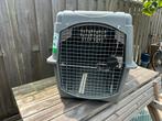 Te koop Petmate hondenkennel. Voor een middelgrote hond., Dieren en Toebehoren, Ophalen, Gebruikt