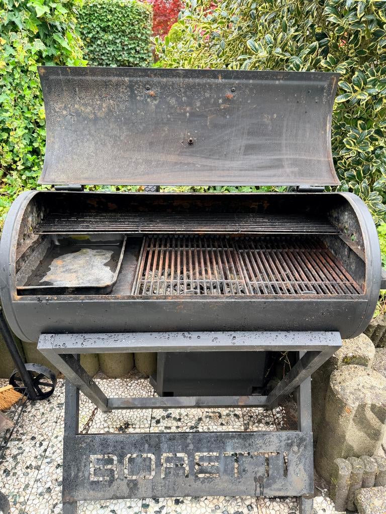 Boretti Barilo Houtskoolbarbecue met rijplaat, Ophalen, Gebruikt, Met accessoires