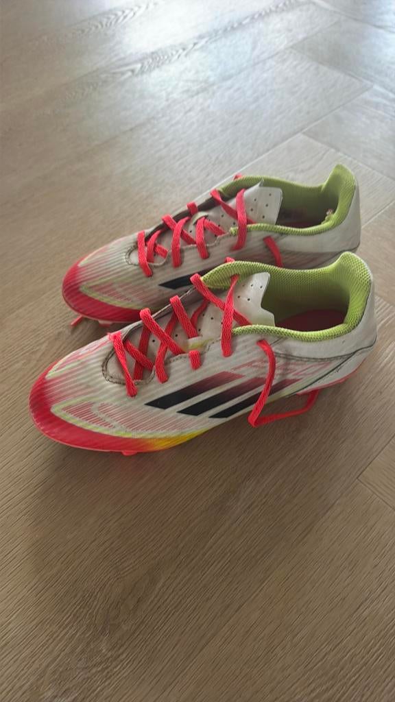 Adidas voetbalschoenen maat 40, Ophalen, Zo goed als nieuw, Overige typen, Adidas