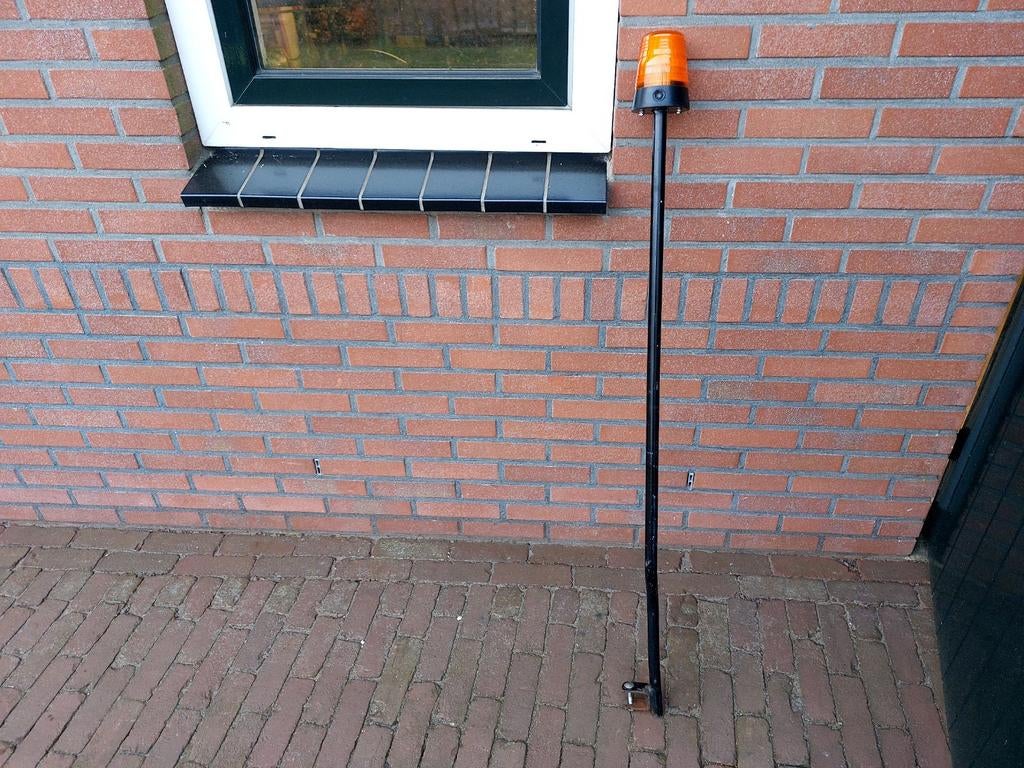 BERG. ZWAAILAMP, Ophalen, Berg