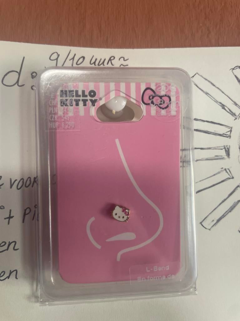 Hello Kitty neuspiercing sanrio, Sieraden, Tassen en Uiterlijk, Piercings, Ophalen, Nieuw, Staal, Neuspiercing