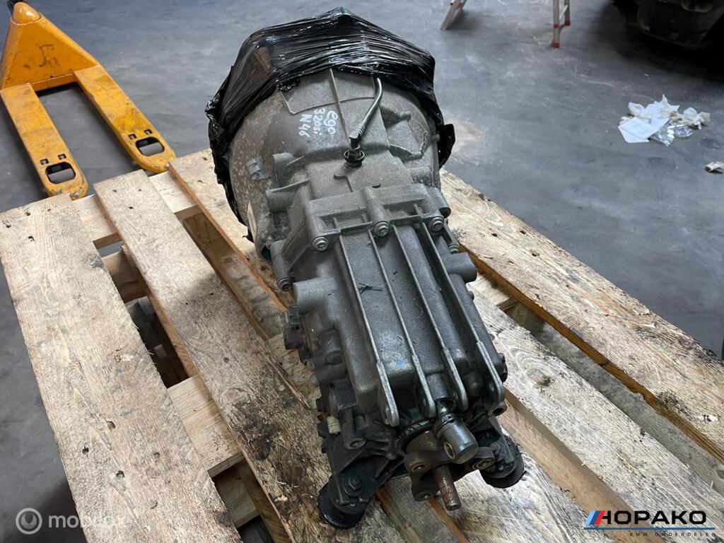 Versnellingsbak BMW 3 serie 320si E90 N45 | 217001795, Gebruikt, Einsteinlaan 5, Rijswijk, Ophalen of Verzenden, Info@bmw.com