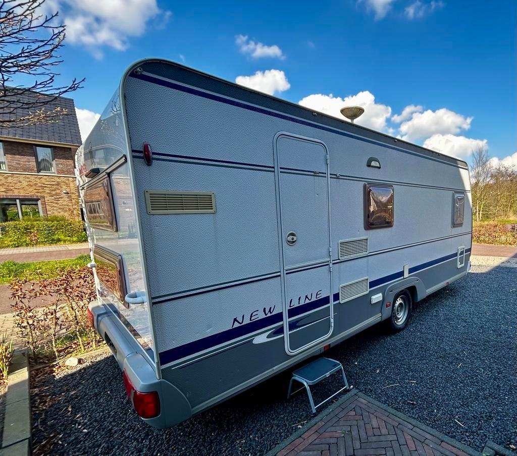 Dethleffs caravan incl. voortent, erker, luifel en stalling, Caravans en Kamperen, Treinzit, Particulier, Dethleffs, 5 tot 6 meter