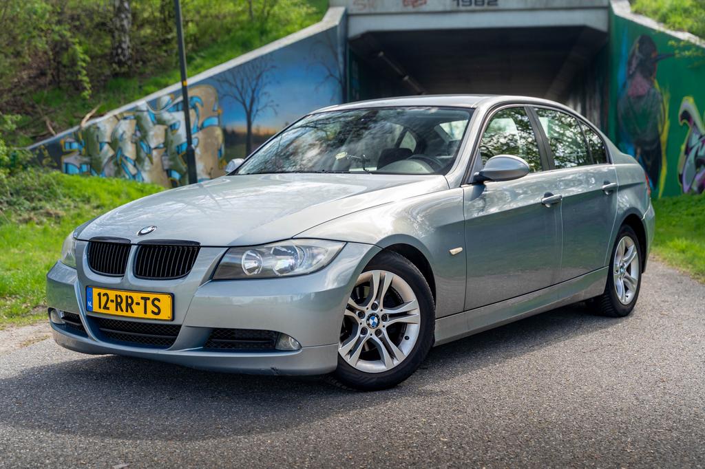 BMW 3-Serie 2.0 I 320 2005 Grijs, Auto's, BMW, Achterwielaandrijving, 1995 cc, 1295 kg, 4 cilinders
