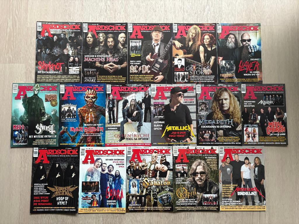 Aardschok 16 tijdschriften Rock & Metal, Ophalen of Verzenden, Gelezen, Muziek, Film of Tv