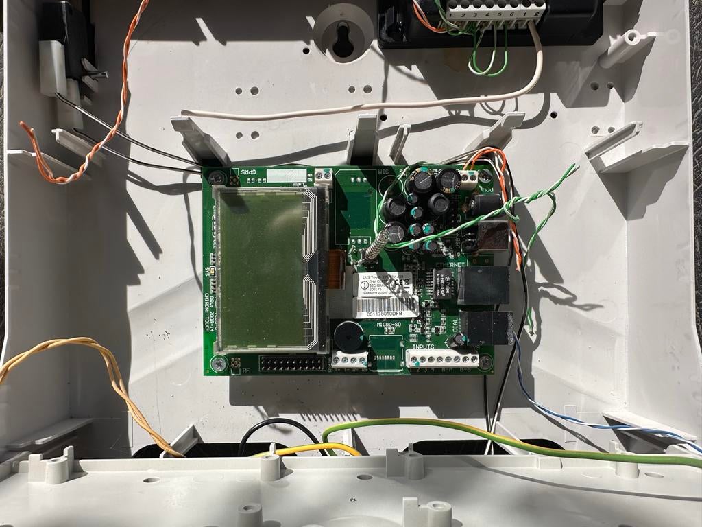 Aritech alarm centrale met 4 bedieningen en Chiron touch, Ophalen of Verzenden, Gebruikt, Compleet systeem, Overige soorten