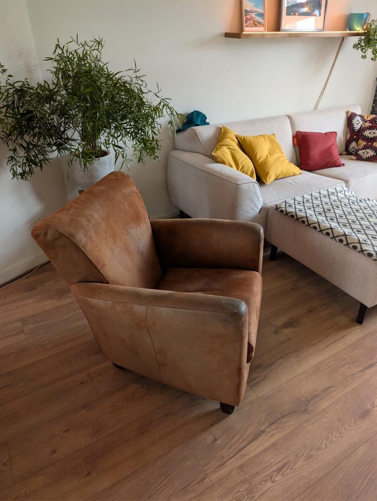 2x Fauteuils van maxfurn gemaakt van nubuck, Huis en Inrichting, Fauteuils, Ophalen, Gebruikt, 50 tot 75 cm, Leer