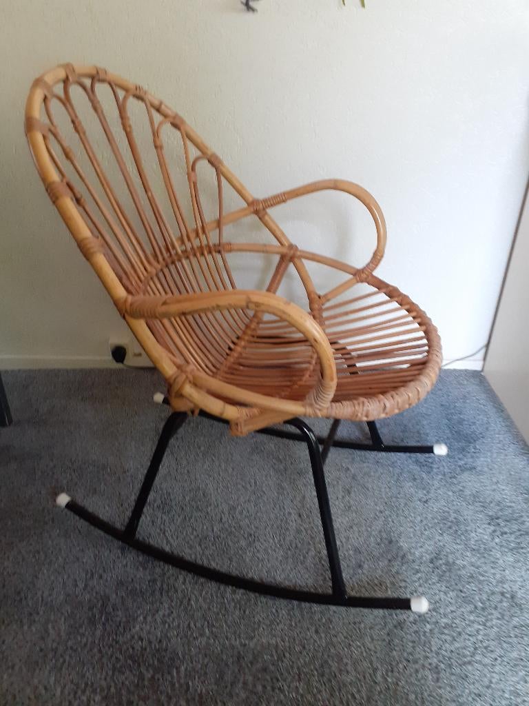 2 Retro  ROTAN  kuip  stoeltjes, Huis en Inrichting, Stoelen, Ophalen, Gebruikt, Twee, Overige kleuren