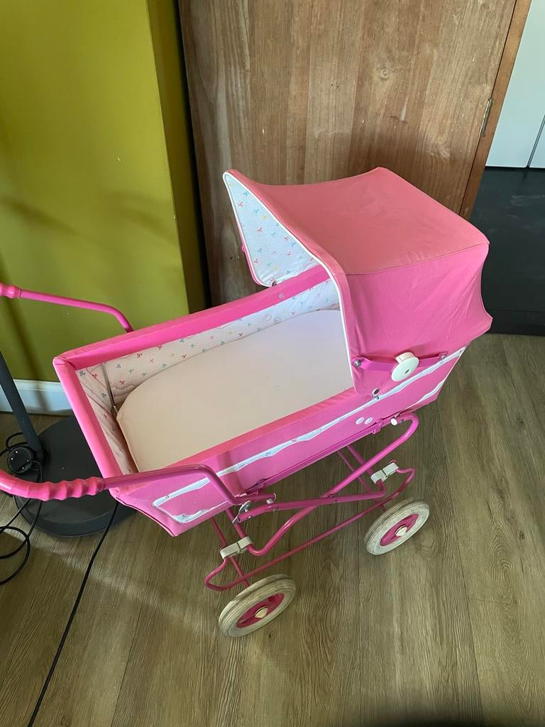 Roze poppenwagen met kap - Vintage look, Ophalen, Gebruikt, Babypop