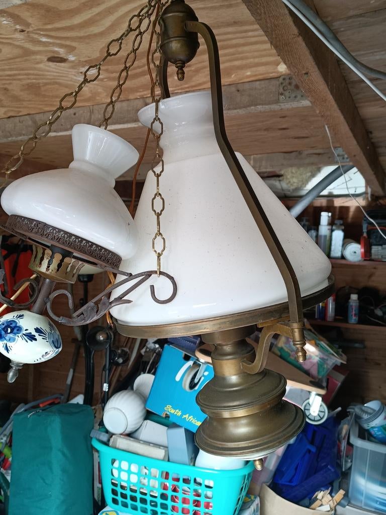 Antieke hanglampen met opaline glas, Antiek en Kunst, Antiek | Lampen, Ophalen of Verzenden
