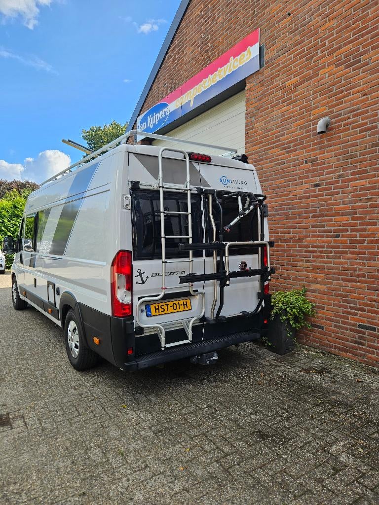 Caravans And Camping Sun