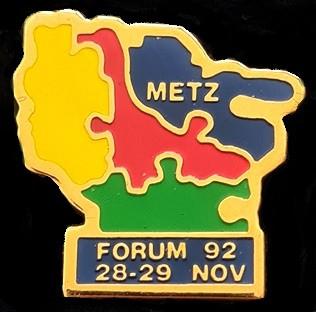 Metz forum 92- 28-29 nov. pin, Verzenden, Nieuw, Stad of Land, Speldje of Pin
