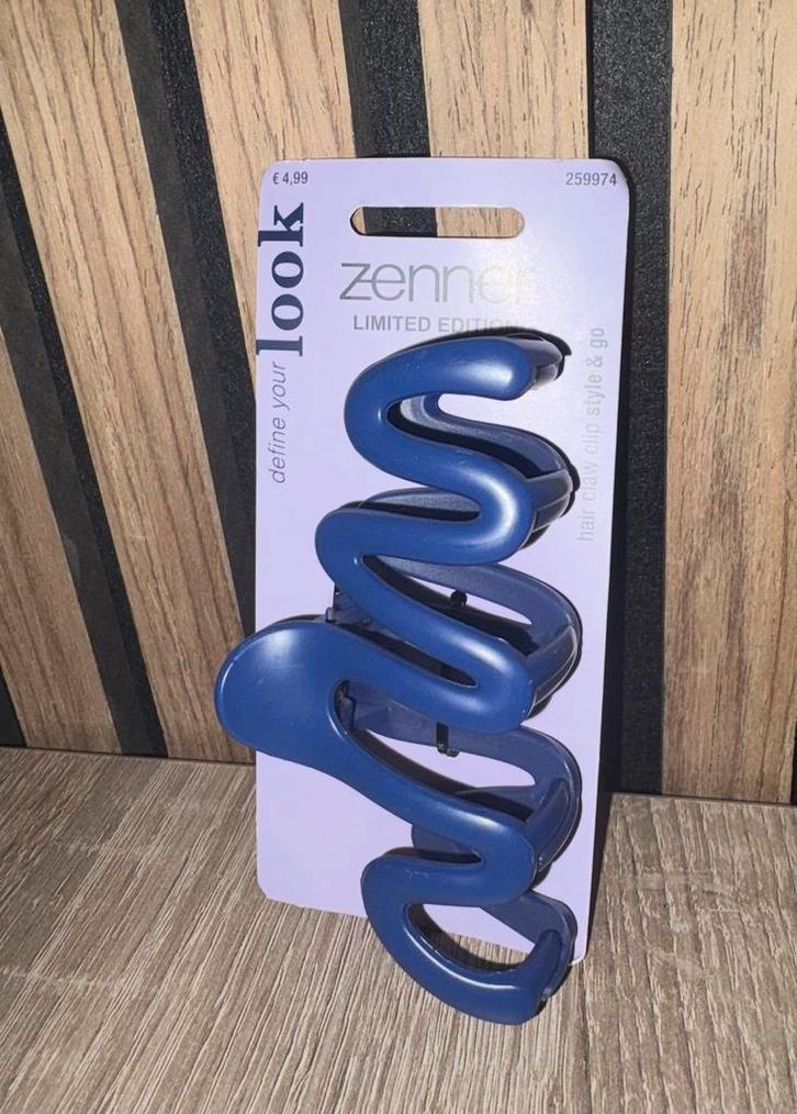 Nieuw! Donkerblauwe haarclip van Zenner, Sieraden, Tassen en Uiterlijk, Uiterlijk | Haarverzorging, Nieuw, Haarspeld, Ophalen of Verzenden