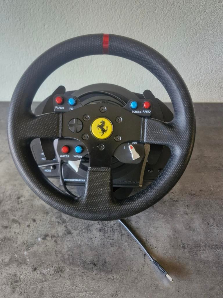 Thrustmaster T300 Ferrari Edition, Ophalen of Verzenden, Gebruikt, Racen en Vliegen