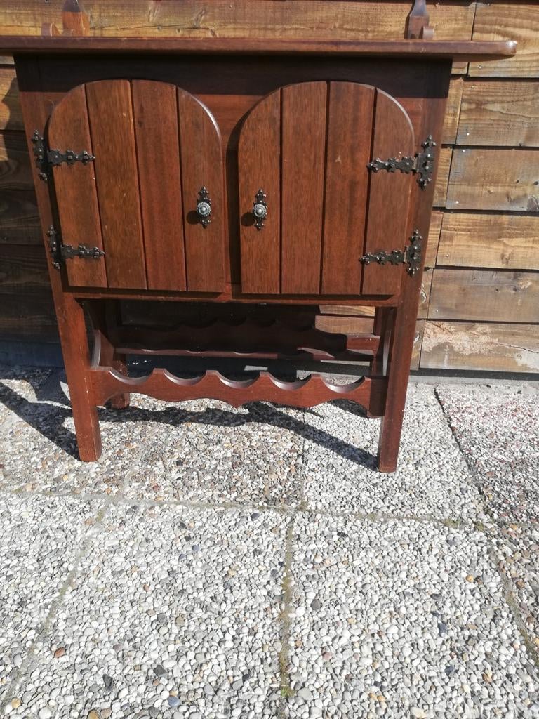 Kastje wijnkastje, Antiek en Kunst, Ophalen