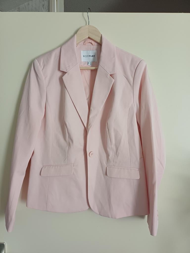 Lichtroze blazer Bodyflirt maat 42, Ophalen, Zo goed als nieuw, Maat 42/44 (L), Roze