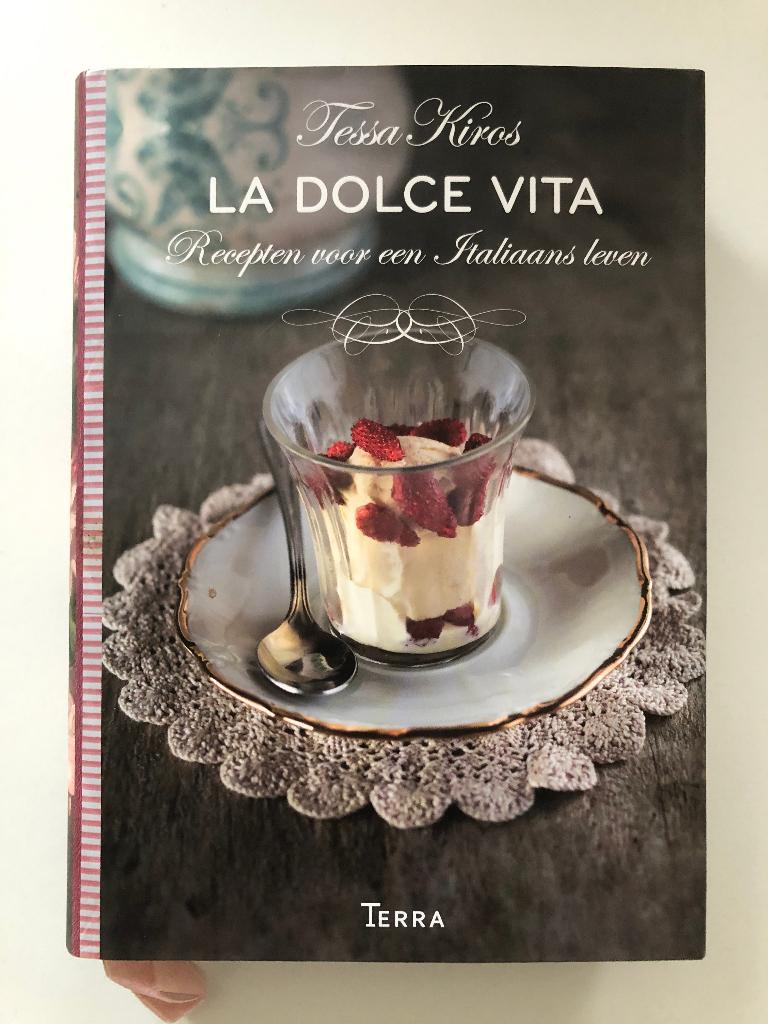 La dolce vita, Boeken, Kookboeken, Italië, Hoofdgerechten, Verzenden, Zo goed als nieuw