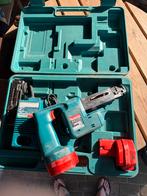 Makita 6831D schroefmachine met lader en koffer, Ophalen of Verzenden, Gebruikt, Minder dan 400 watt, Boor- en Schroefmachine