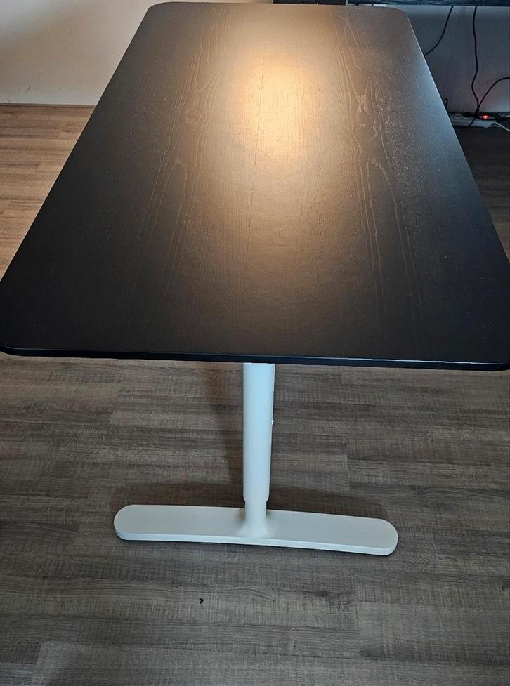 Bekant verstelbaar bureau, Huis en Inrichting, Bureaus, Gebruikt, Bureau, Ophalen