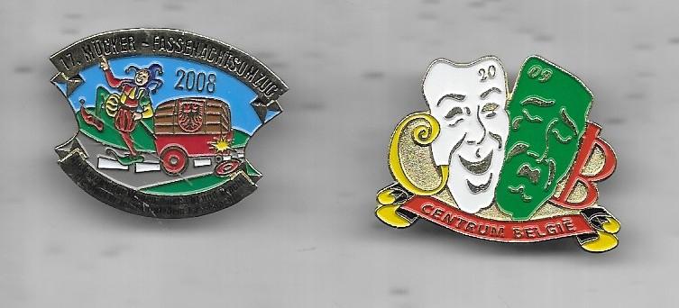 CARNAVAL 2 VERSCHILLENDE PINS, Verzamelen, Speldjes, Pins en Buttons, Ophalen of Verzenden, Gebruikt, Overige onderwerpen, Speldje of Pin