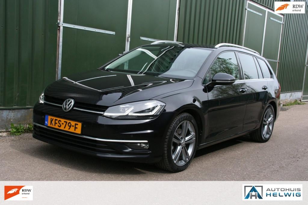 Volkswagen GOLF 1.5 TSI HIGHLINE R-LINE SPORT LEER PANORAMAD, 4 cilinders, 150 pk, Zwart, Leder