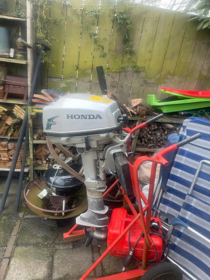 Honda 5pk Buitenboordmotor Langstaart met Benzinetank, Watersport en Boten, Buiten- en Binnenboordmotoren, Gebruikt, Benzine, Buitenboordmotor
