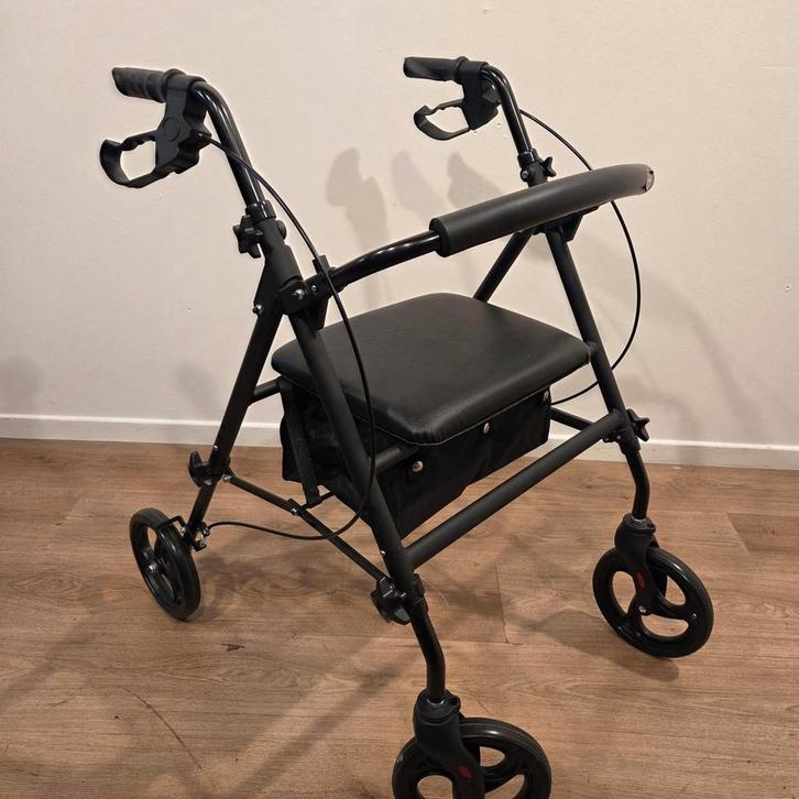 Rollator in zeer goede staat, Diversen, Rollators, Ophalen