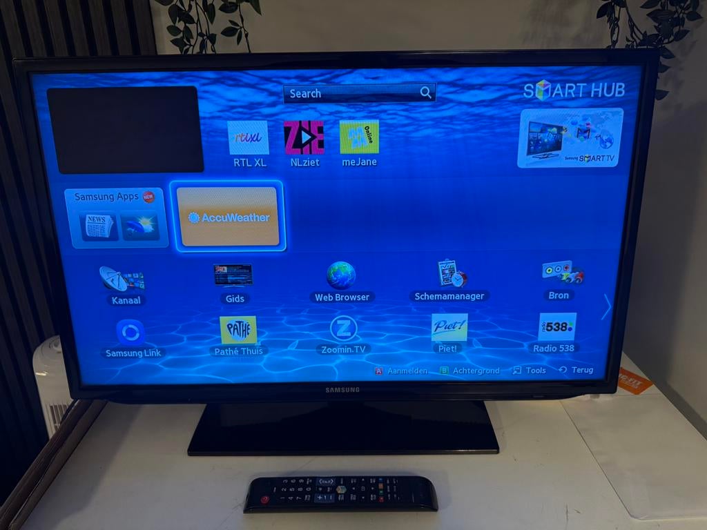 Samsung smart tv 32 inch, Ophalen, 50 Hz, 80 tot 100 cm, Zo goed als nieuw