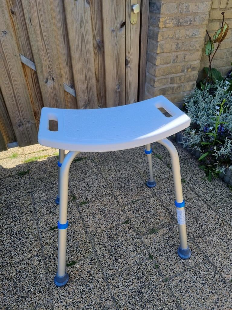 Zgan Douche kruk €15 info 06 11363680, Diversen, Verpleegmiddelen, Ophalen