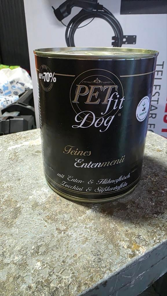 Blikken hondenvoer, Ophalen, Hond