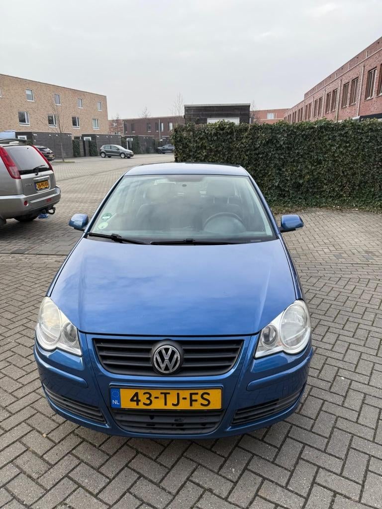 Volkswagen Polo 1.4 16V 59KW 2006 Blauw, Voorwielaandrijving, 15 km/l, 40 €/maand, 4 cilinders