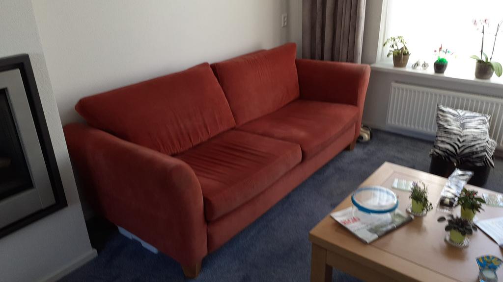 Gratis af te halen in de buurt van Leiden deze leuke bank, Ophalen, Gebruikt