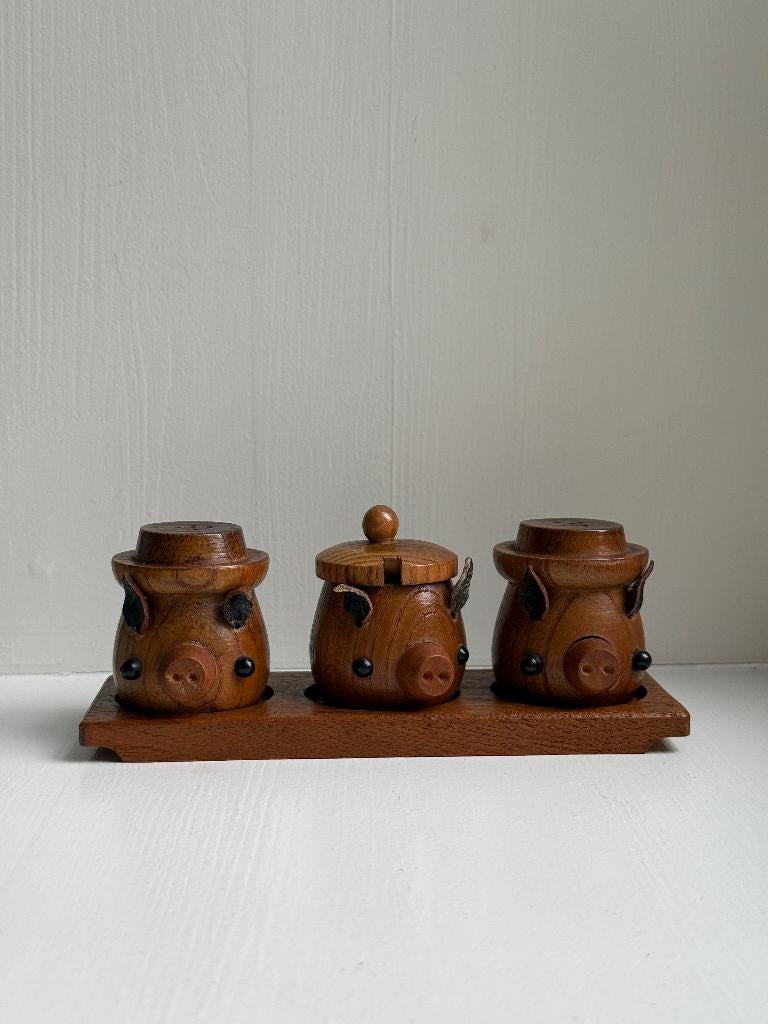Vintage houten zout en peperstel varkentjes met mosterdpotje, Antiek en Kunst, Ophalen of Verzenden