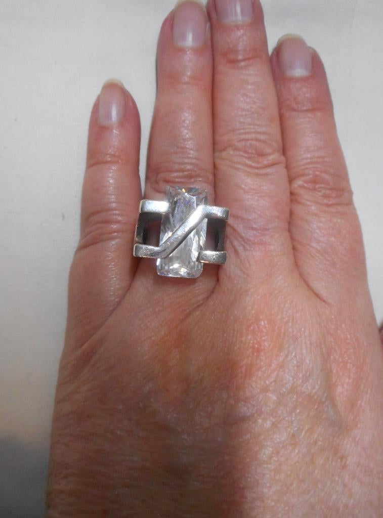 Zilveren grove vintage ring met steen maat 17.75 nr.936, Sieraden, Tassen en Uiterlijk, Ringen, Gebruikt, Verzenden, 17 tot 18