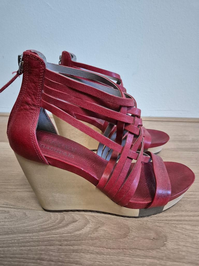 Sch70 - Als nieuwe rode leren Ecco sandalen maat 40 (1), Kleding | Dames, Schoenen, Ophalen of Verzenden, Zo goed als nieuw, Rood