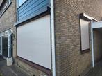 Rolluiken , electrisch bediend  2 stuks,  200 euro zelf afh., Doe-het-zelf en Verbouw, Ophalen