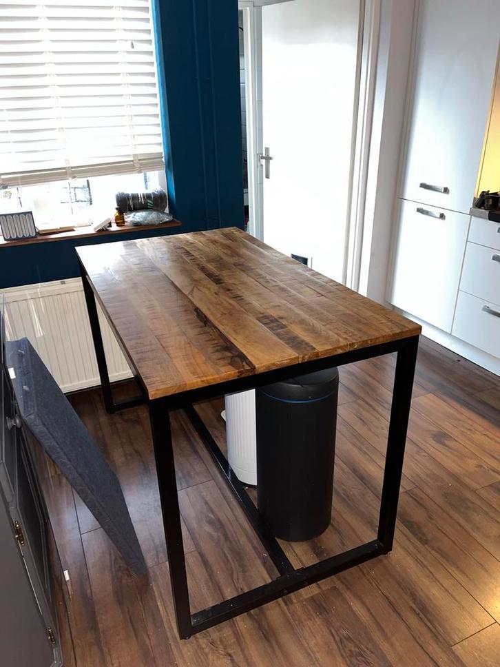 Houten hoge eettafel met krukken, Huis en Inrichting, Tafels | Eettafels, Gebruikt, 50 tot 100 cm, 100 tot 150 cm, Vier personen